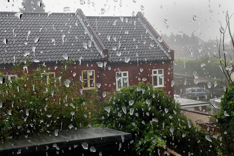 Rain Drops On Window #1 Photograph by Victor De Schwanberg