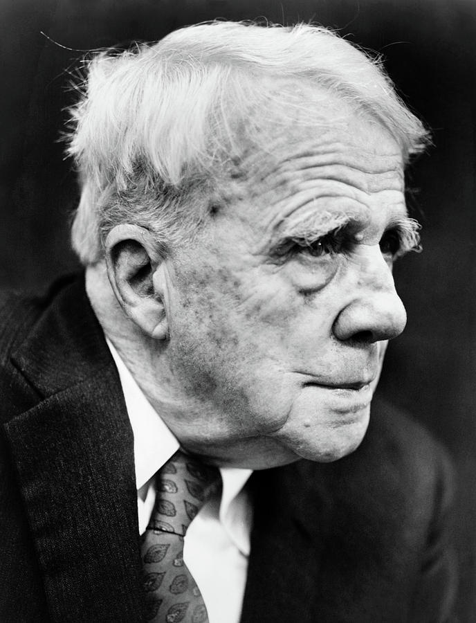 Robert Frost Photograph by Granger