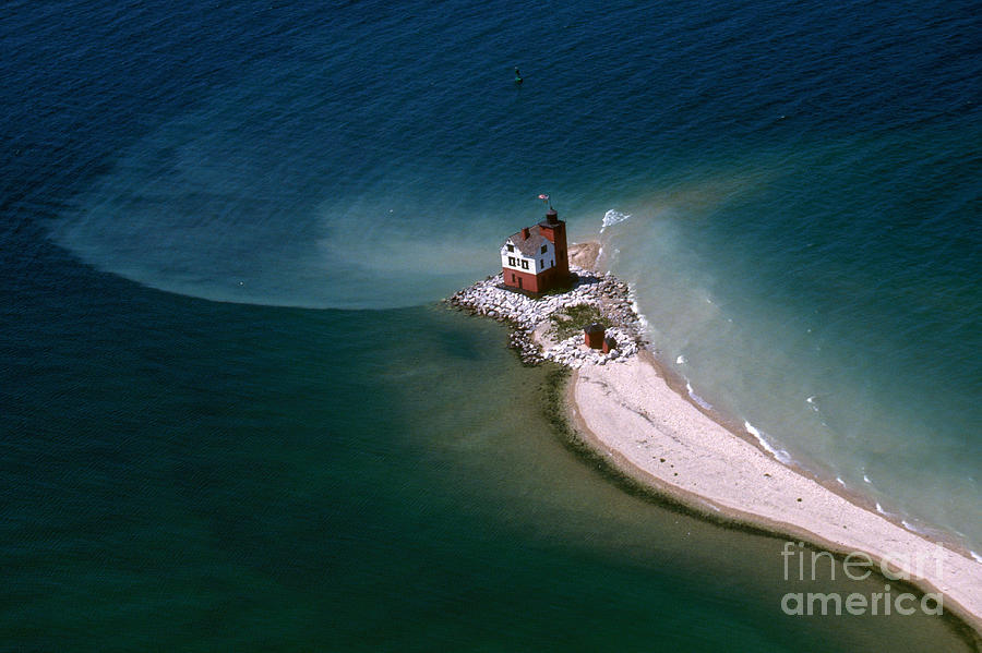 Round Island Lighthouse, Mi #1 Photograph by Bruce Roberts