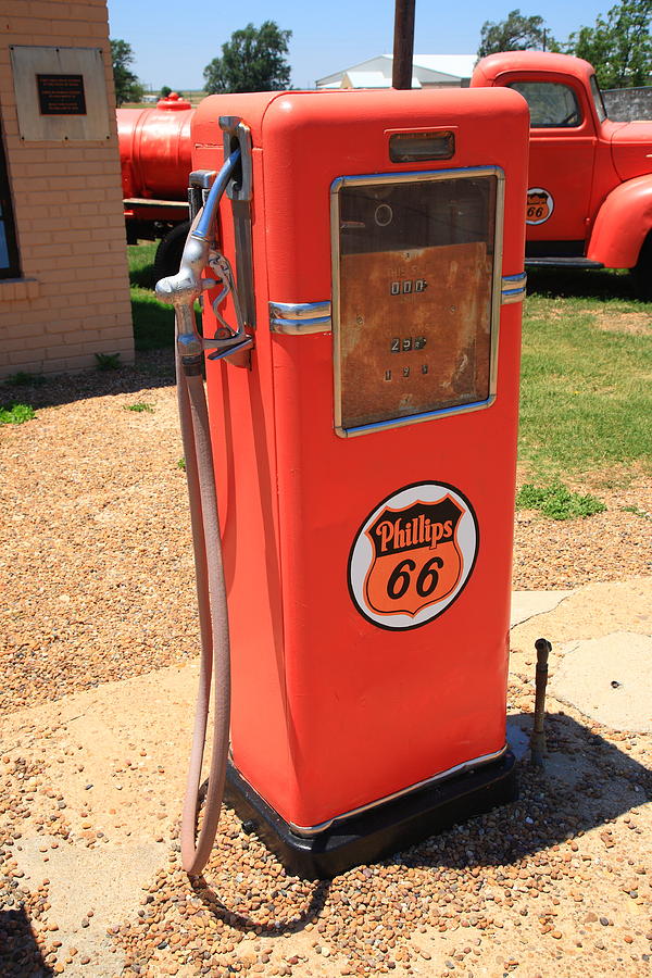 Route 66 Gas Pump #1 Photograph by Frank Romeo