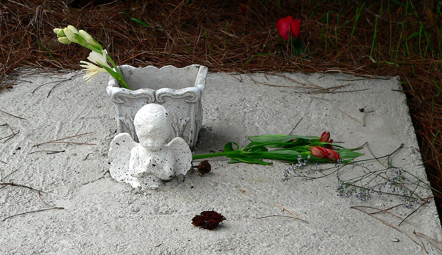 Sad Childs Grave #1 Photograph by Jeff Lowe