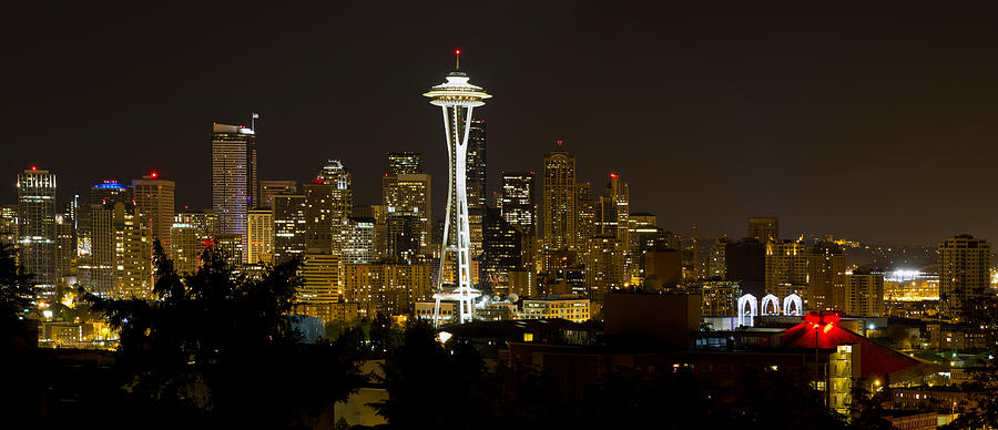 Seattle Downtown Skyline Evening Panorama #1 Photograph by David Gn