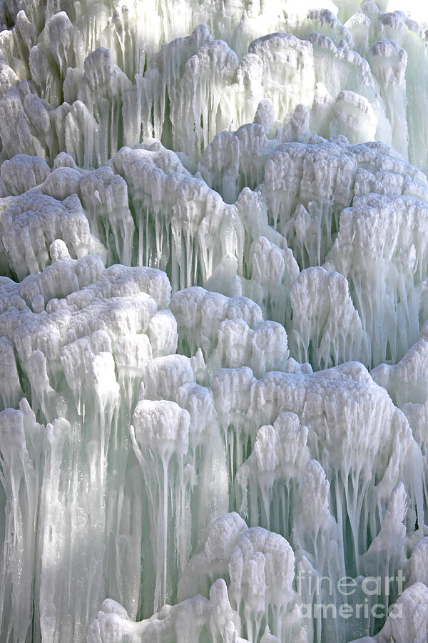 Spectacular Ice Fountain in Letchworth State Park - 4 #1 Photograph by Tom Doud