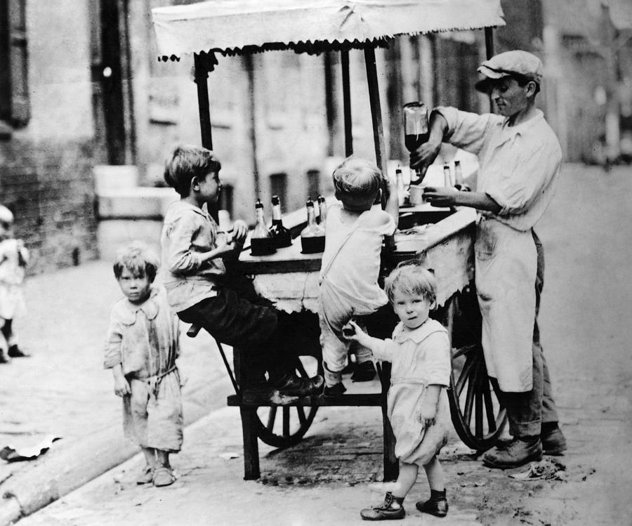 Street Peddler, 1921 #1 Photograph by Granger