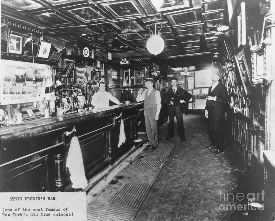 Tavern Photograph by Granger - Fine Art America