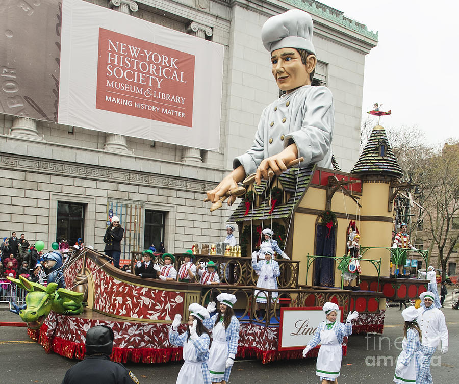 The Enchanting World of Lindt Chocolate Float at Macys Thanksgiving Day Parade Photograph by David Oppenheimer