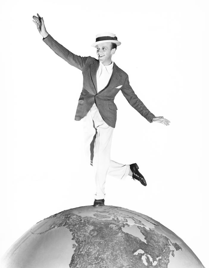 The Gay Divorcee, Fred Astaire, 1934 #1 Photograph by Everett