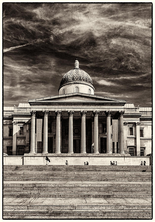 The National Gallery BW #1 Photograph by Lenny Carter