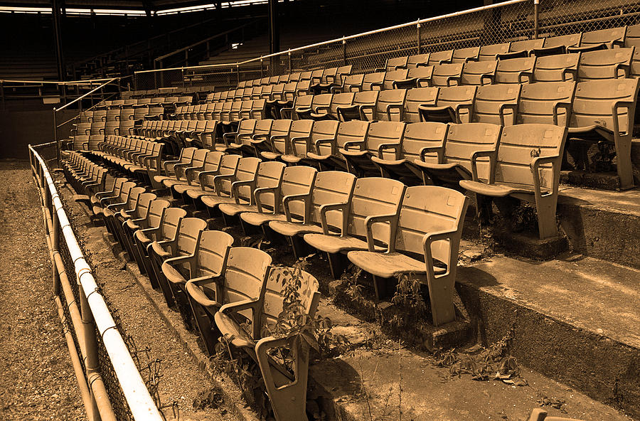 The Abandoned Old Ballpark, Sports