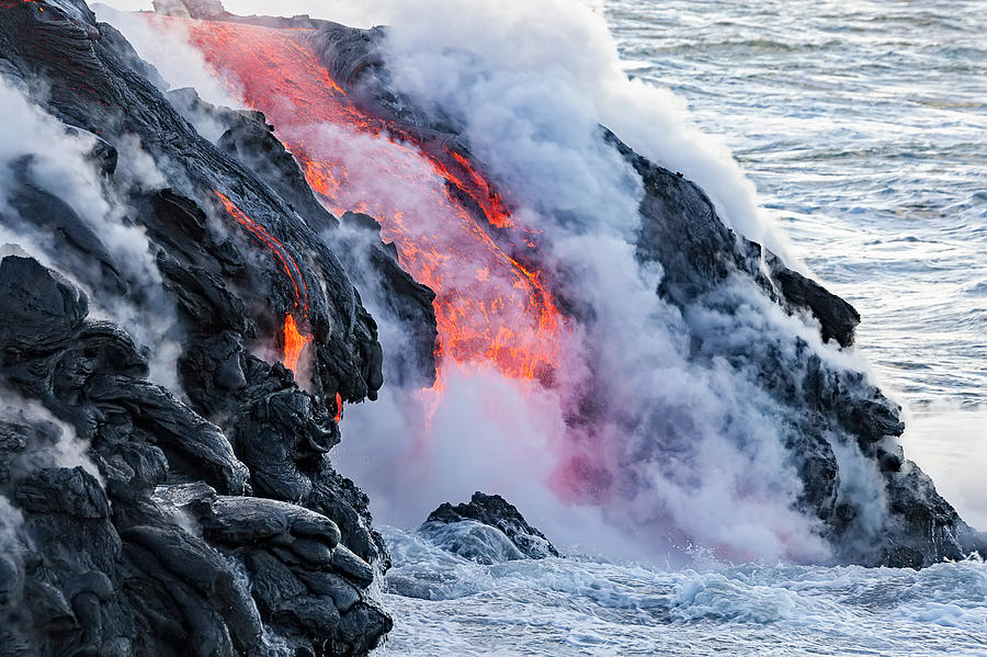 The Pahoehoe Lava Flowing From Kilauea #1 Photograph by Dave Fleetham