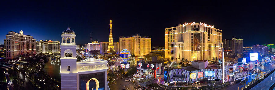 the Strip Las Vegas Photograph by Sv