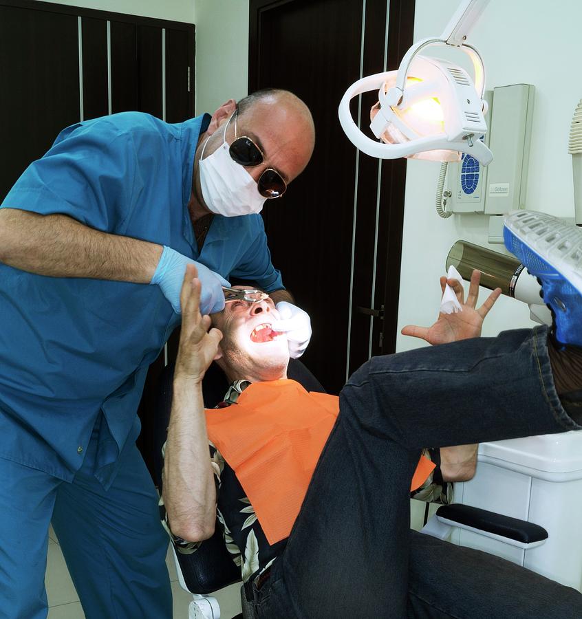 Tooth Extraction Photograph By Dr Armen Taranyan Science Photo Library