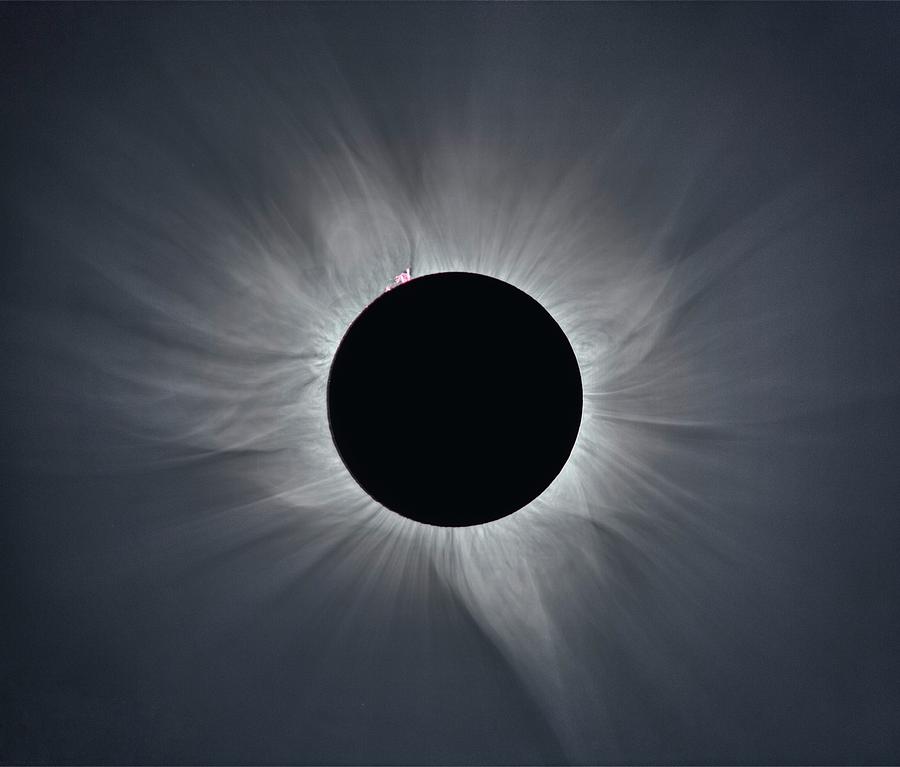 Total Solar Eclipse #1 Photograph by Juan Carlos Casado (starryearth.com) / Science Photo Library