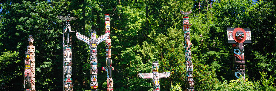 Tree Photograph - Totem Poles In A A Park, Stanley Park #1 by Panoramic Images