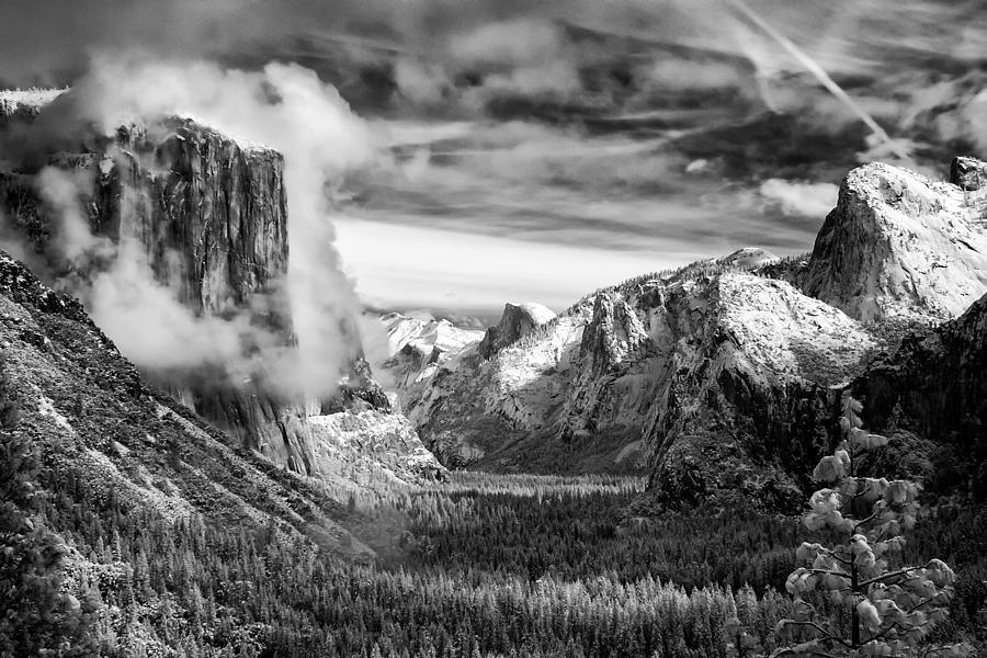 Yosemite National Park Photograph - Tunnel View in Yosemite #1 by Alexis Birkill