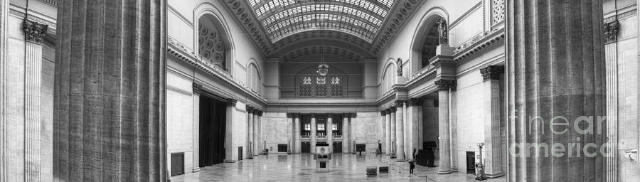 Chicago Photograph - Union Station in Chicago #1 by Twenty Two North Photography