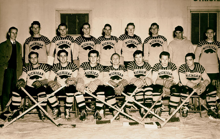 University Of Michigan Photograph - University of Michigan Hockey Team 1947 #1 by Mountain Dreams
