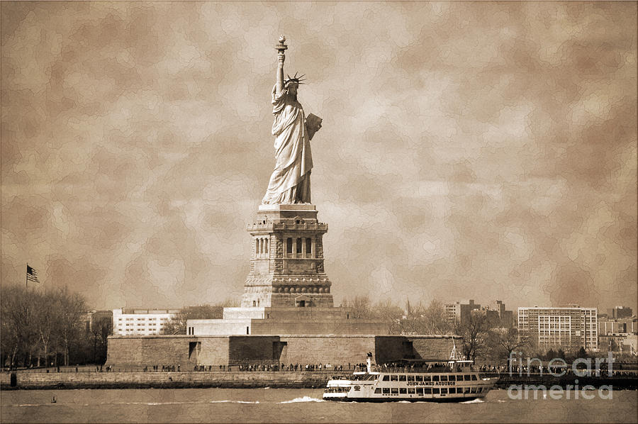New York City Photograph - Vintage statue of Liberty #1 by RicardMN Photography