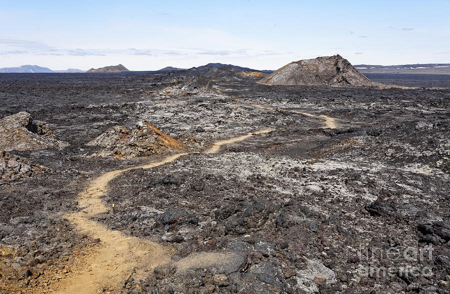 Volcanic Landscape At Leirhnjukur In Iceland Photograph by Robert Preston