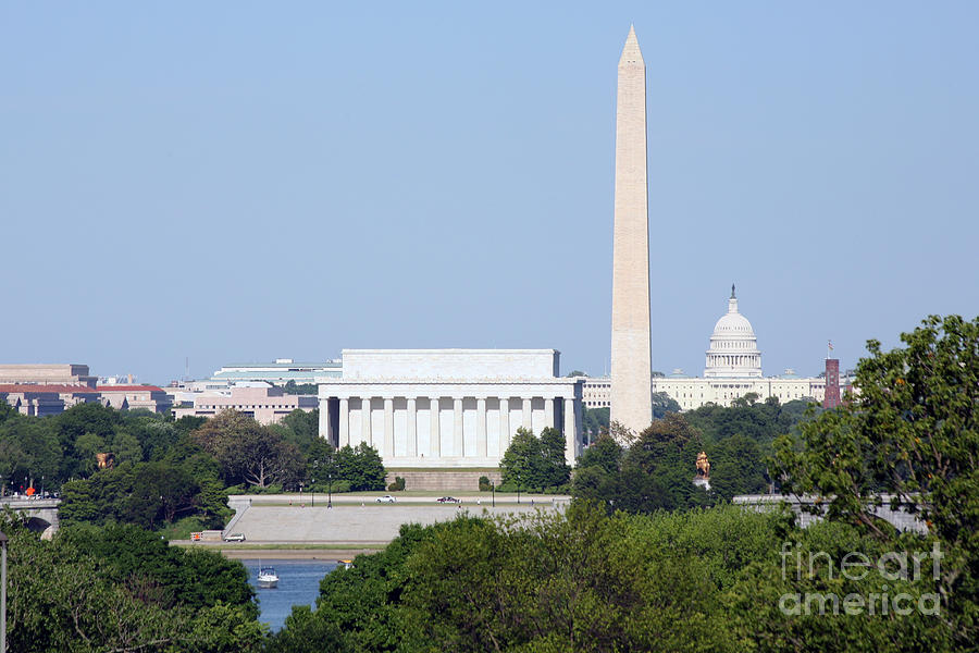 Lincoln Memorial Photograph - Washington DC Skyline #1 by Bill Cobb