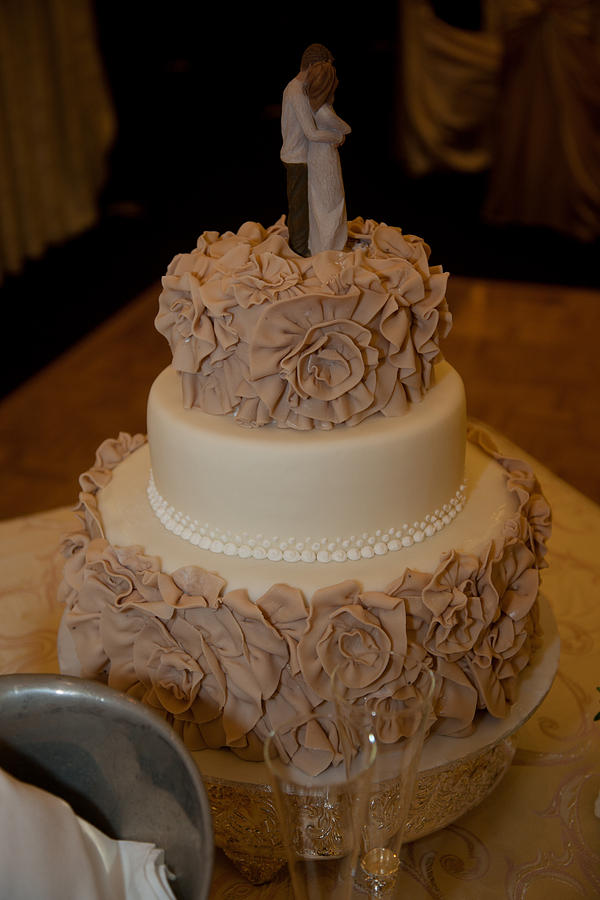 Wedding Cake #1 Photograph by Carole Hinding