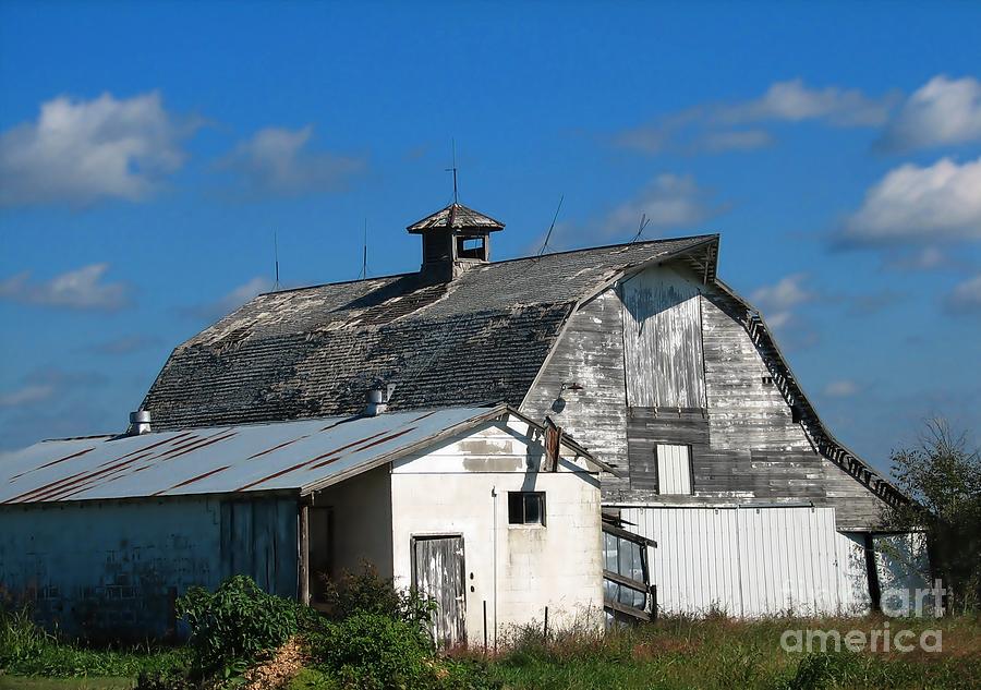 White Barn Photograph By Pics By Jody Adams - Pixels