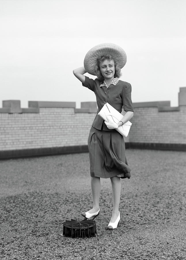 Woman, 1942 #1 Photograph by Granger