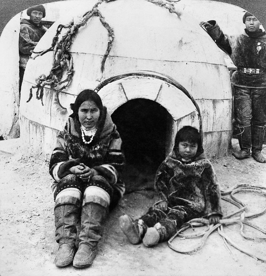 Worlds Fair Eskimos #1 Photograph by Granger