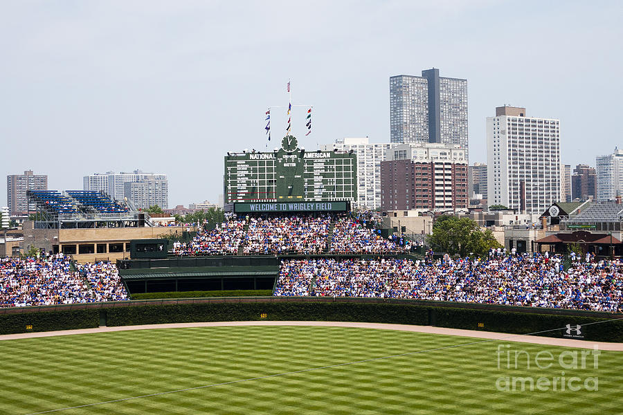Chicago Cubs Photograph - Wrigley Field #2 by Patty Colabuono