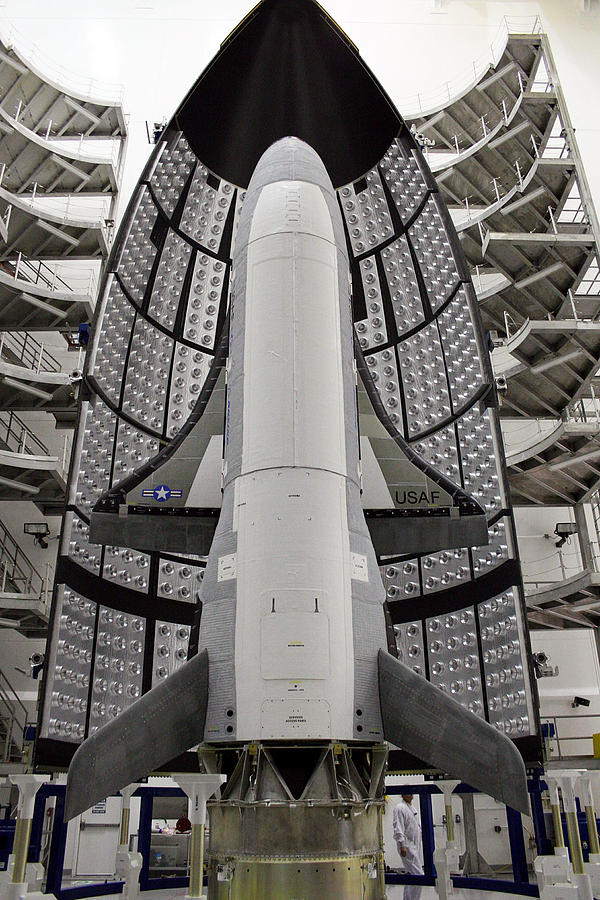 X-37b Orbital Test Vehicle #1 Photograph by Science Source