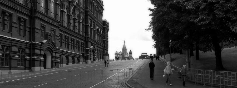 Kremlin #10 Photograph by Jim McCullaugh