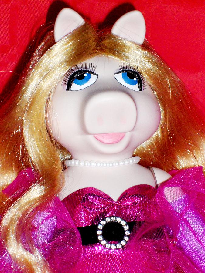 miss piggy porcelain doll