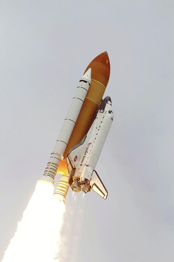 Space Shuttle Final Flight #10 Photograph by Nasa/science Photo Library