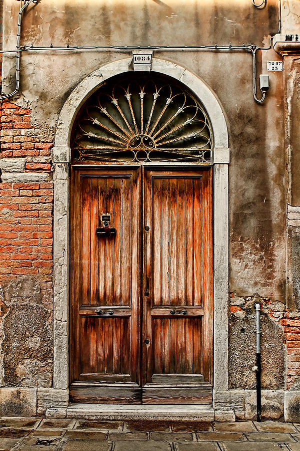 Brick Photograph - 1084-Venice Italy by Tom Prendergast