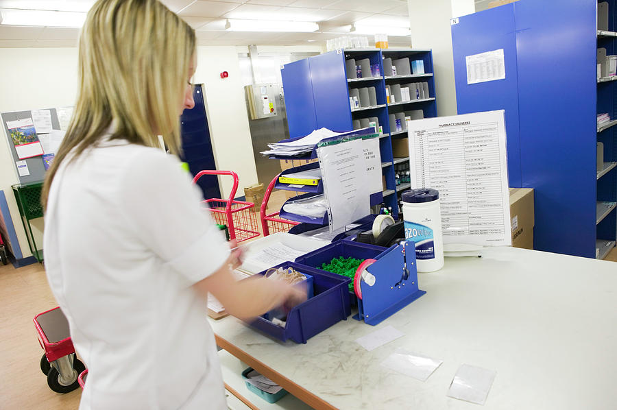 Hospital Pharmacy #11 Photograph by Gustoimages/science Photo Library ...