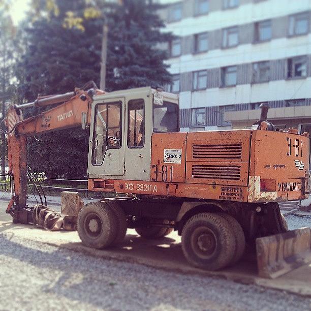 Техника без. Яг дорожная техника. Музей дорожной техники в Гомеле. Павликов Леонид дорожная техника Санкт-Петербург.