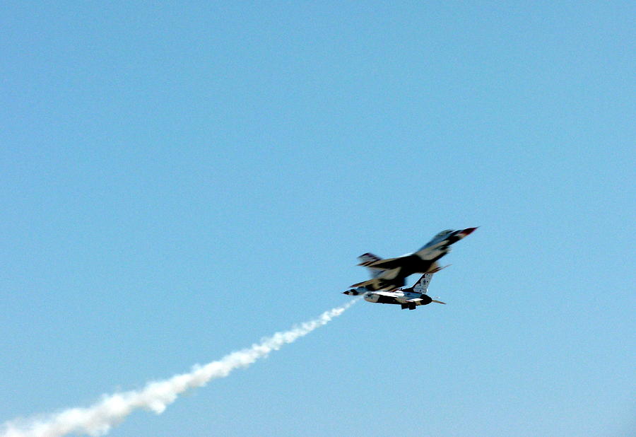 USAF Thunderbirds #12 Photograph by Jeff Lowe