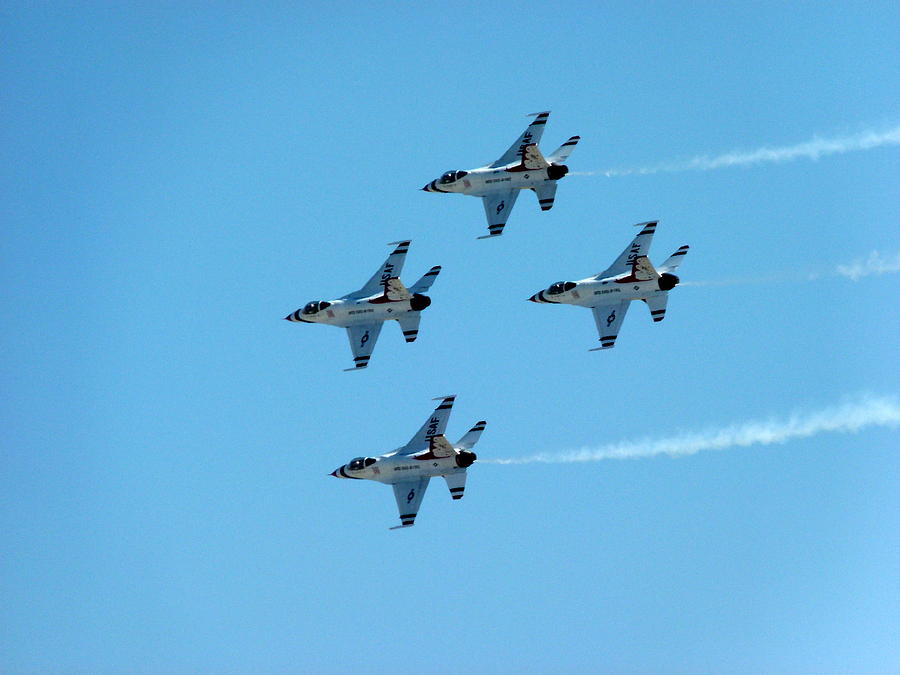 USAF Thunderbirds #13 Photograph by Jeff Lowe