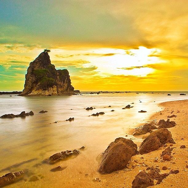 Beautiful Photograph - Instagram Photo by Tommy Tjahjono Beautiful Photograph - Instagram Photo by Tommy Tjahjono