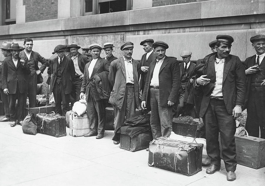 Immigrants Ellis Island Photograph by Granger - Pixels