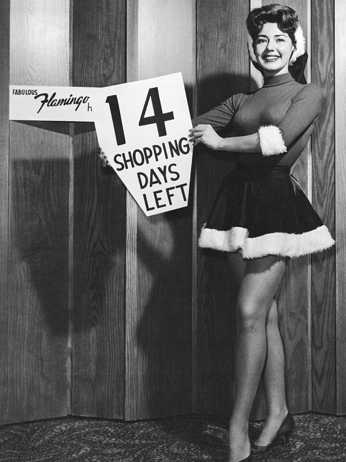 14 Shopping Days Til Christmas Photograph by Underwood Archives