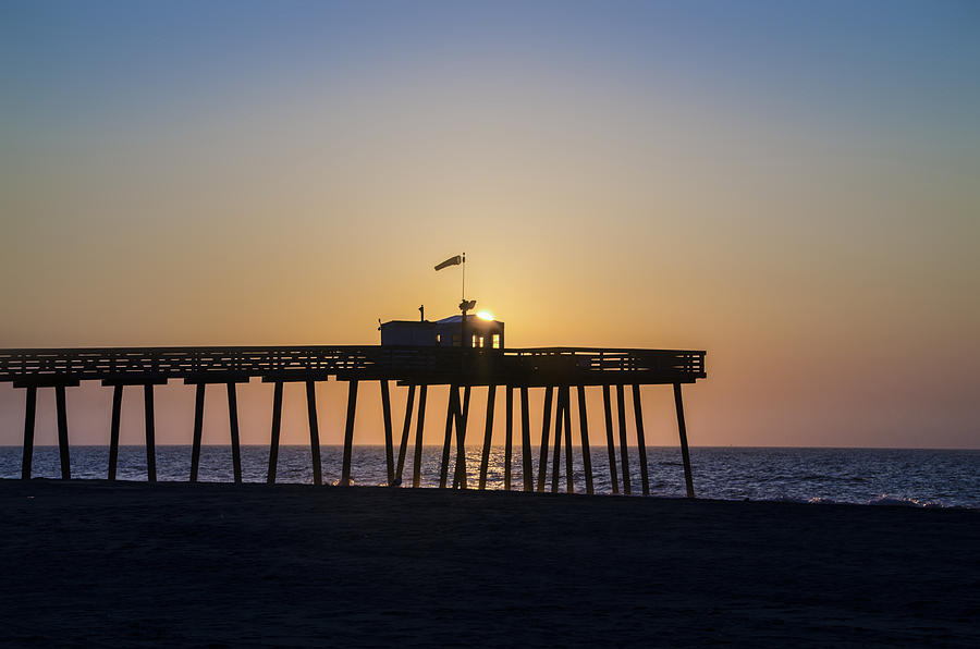 14th Street Pier at Sunrise Photograph by Bill Cannon