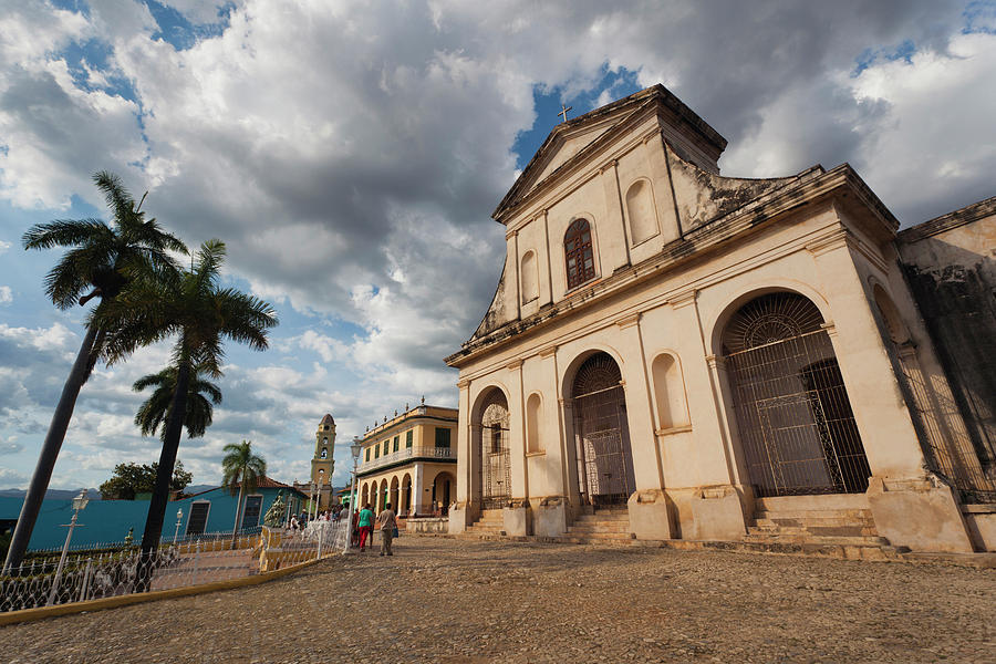 City Photograph - Cuba, Sancti Spiritus Province #17 by Walter Bibikow