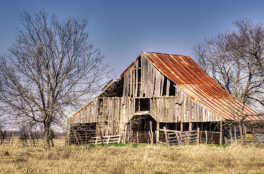 1777 Barn Photograph by Lisa Moore | Fine Art America