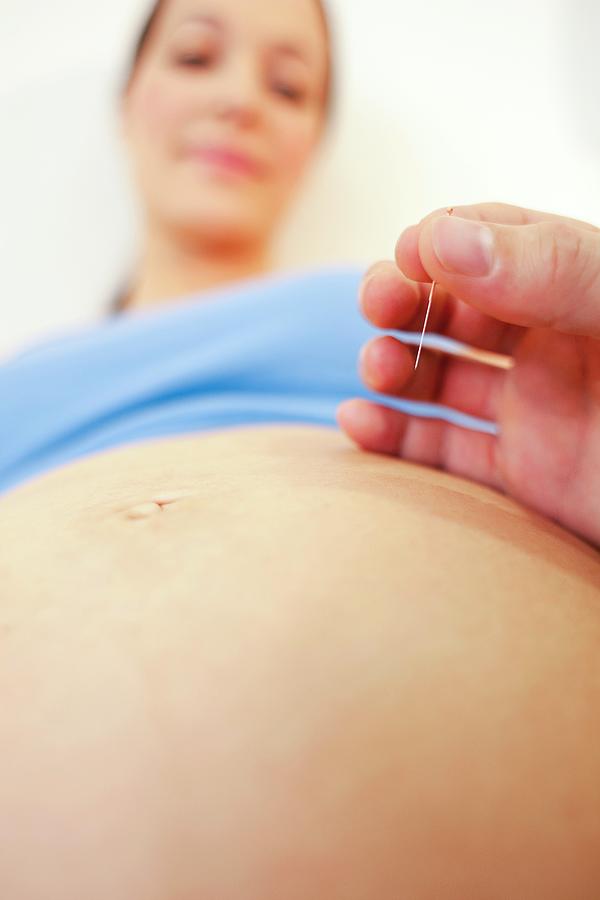 Obstetric Examination #18 Photograph by Ian Hooton/science Photo Library