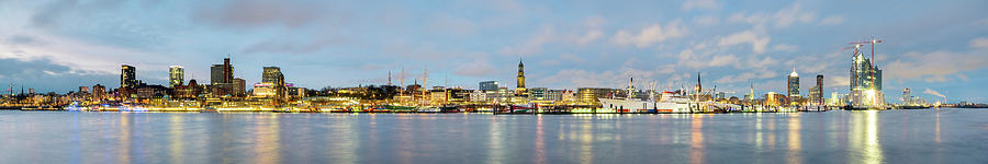 180 Degree Panorama Of Downtown Hamburg Photograph by Panoramic Images