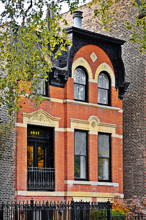 Chicago Photograph - 1817 N Orleans St Old Town Chicago by Alexandra Till