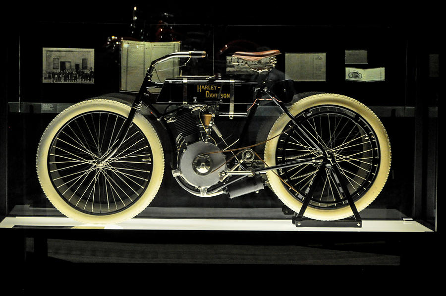 Harley Davidson Photograph - 1903 Harley Davidson by Pamela Schreckengost