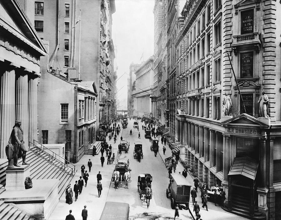 1911 Wall Street Photograph by Underwood Archives