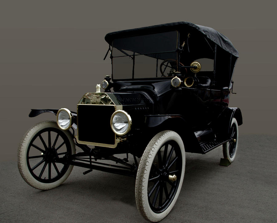 1915 Ford Model T Photograph by Tim McCullough